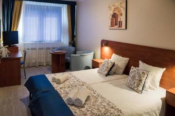 Фото номера Двухместный номер «Комфорт» с 1 кроватью Отель Abidar Hotel Spa &amp; Wellness г. Цехоцинек 8