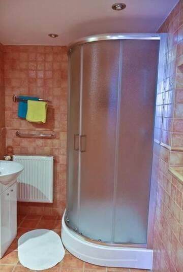 Фото номера Стандартный двухместный номер с 2 отдельными кроватями Апарт-отели Willa Solan г. Цехоцинек 2